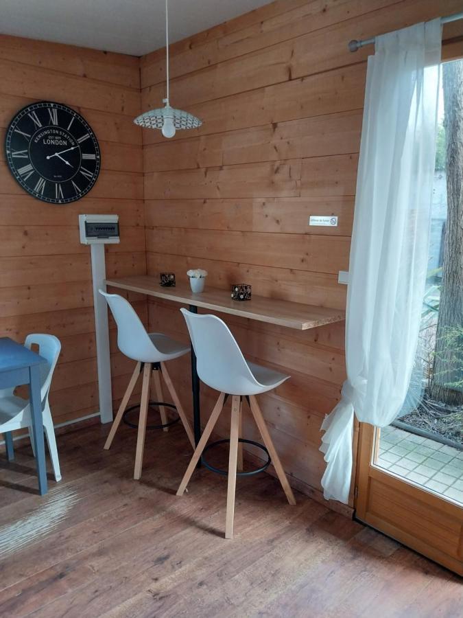 Le Petit Chalet Шанас Екстериор снимка